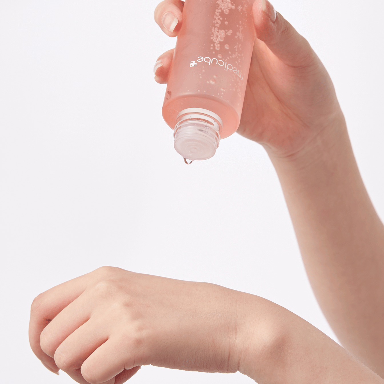 Medicube | 三重膠原潤膚水4.0 140ml - Beautitu.com