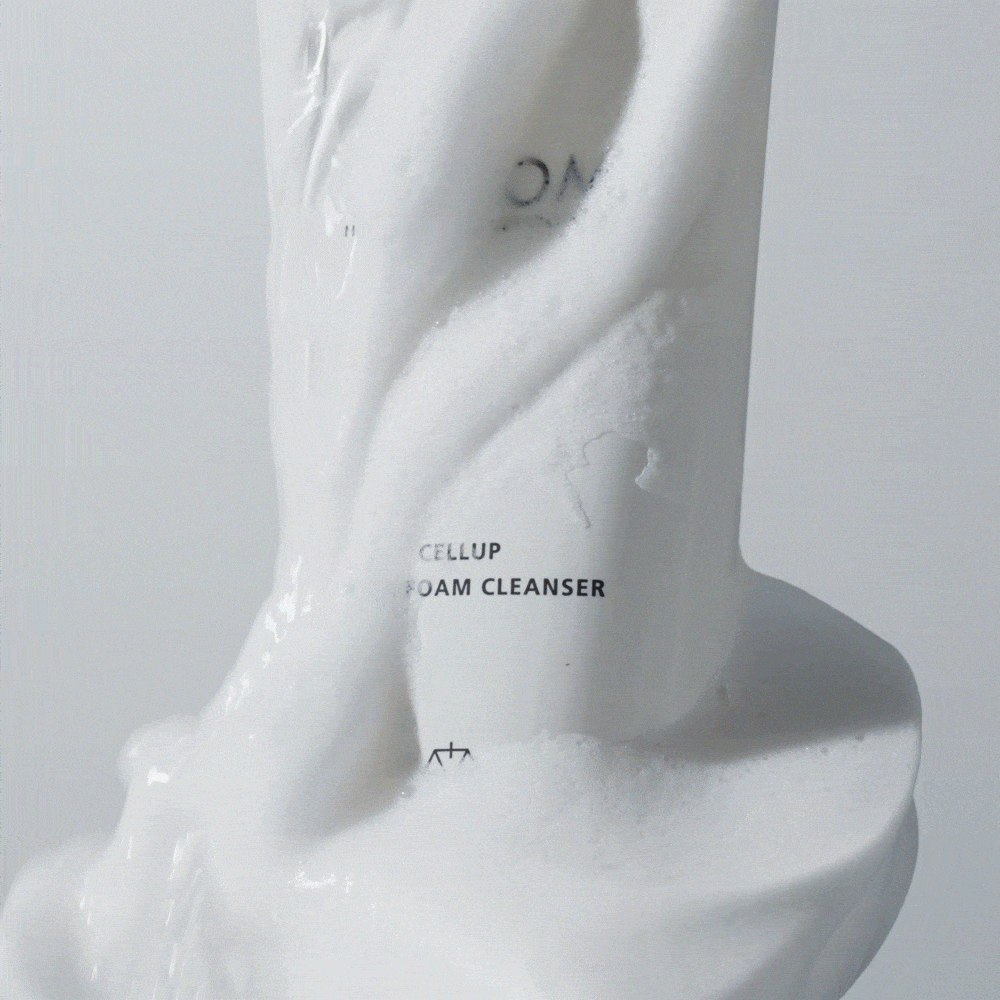 LAGOM Cellup Micro Foam Cleanser, 4.05 fl oz (120 ml)